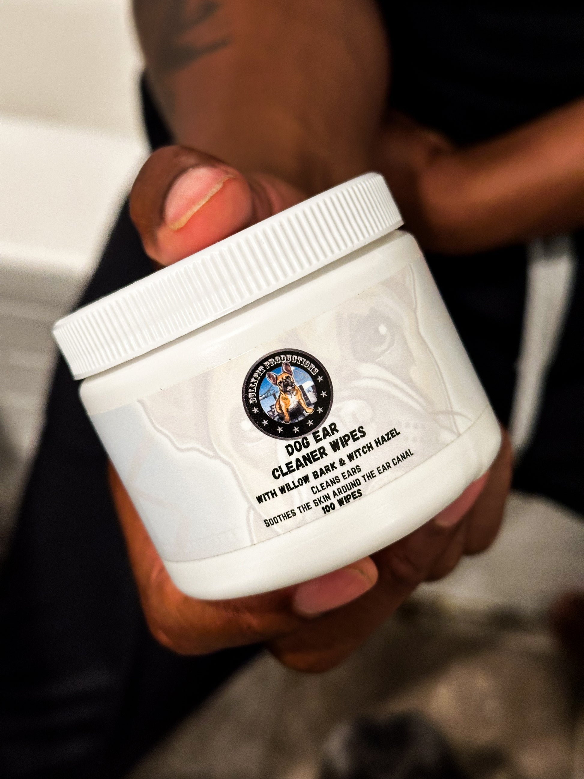 natural dog shampoo, organic pet products, sensitive skin dog shampoo, pet grooming supplies, eco-friendly pet supplies, hypoallergenic dog shampoo, dog coat conditioner, pet skin allergies, moisturizing dog shampoo, cruelty-free pet products, soothing pet balm, lavender pet shampoo, all-natural dog conditioner, sustainable pet care, dog grooming kits.