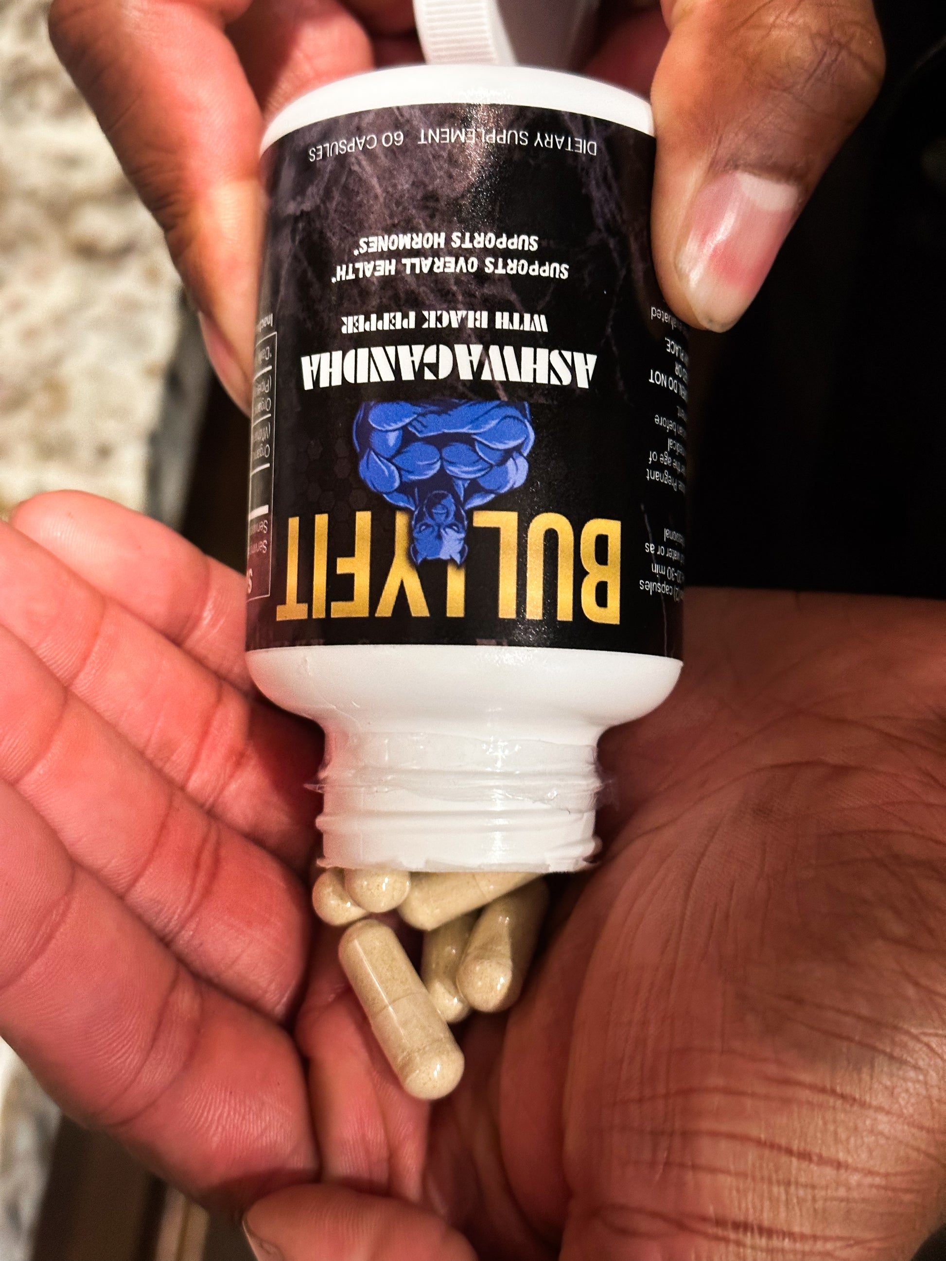 protein powder, whey protein, multivitamins, creatine, BCAAs, pre-workout supplements, omega-3, probiotics, collagen, ashwagandha, turmeric, superfoods, vitamin D, magnesium, fat burners, immune support, green tea extract, adaptogens, muscle recovery, weight loss